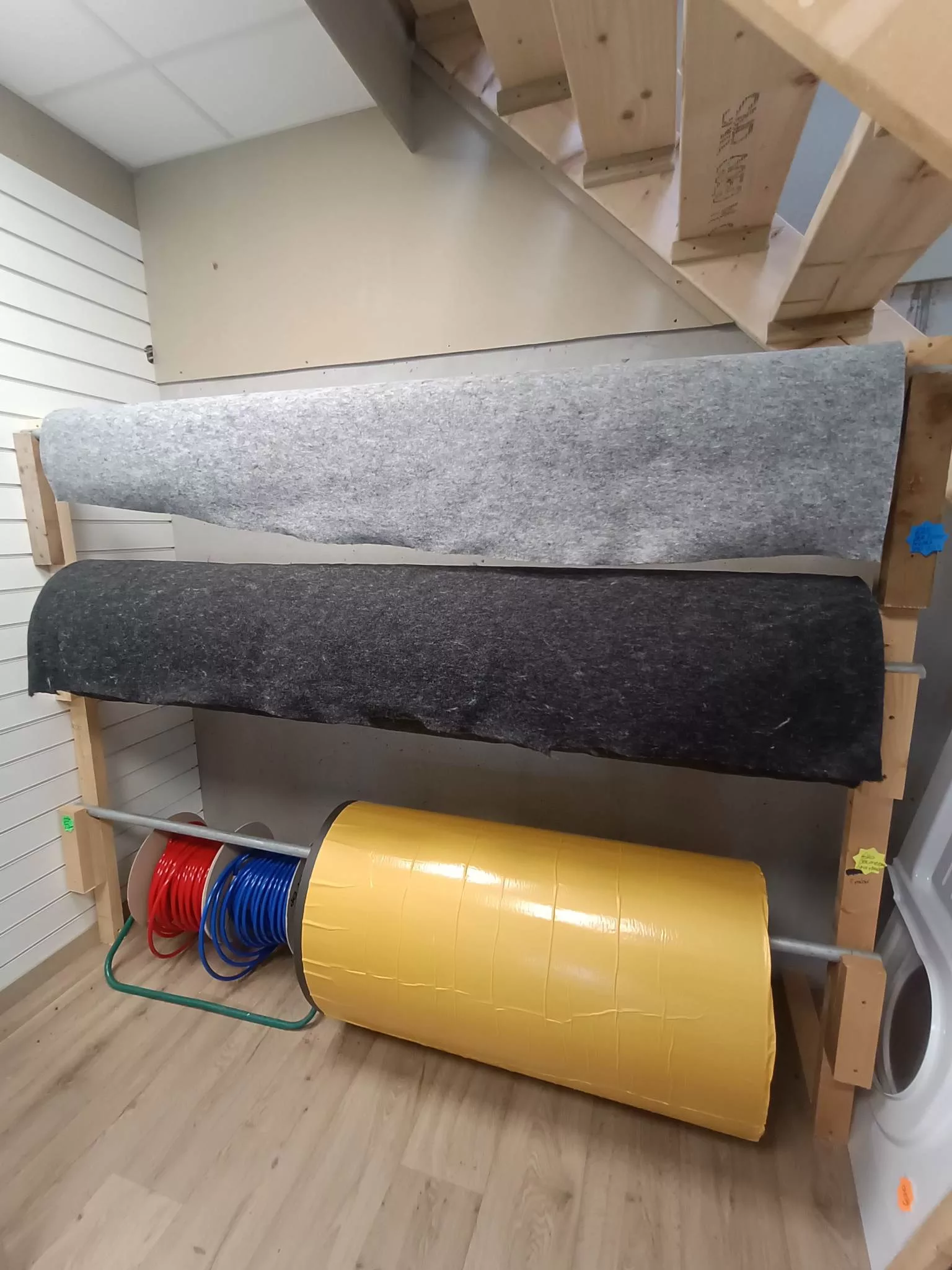 4 WAY STRETCH CARPET SMOKE GREY