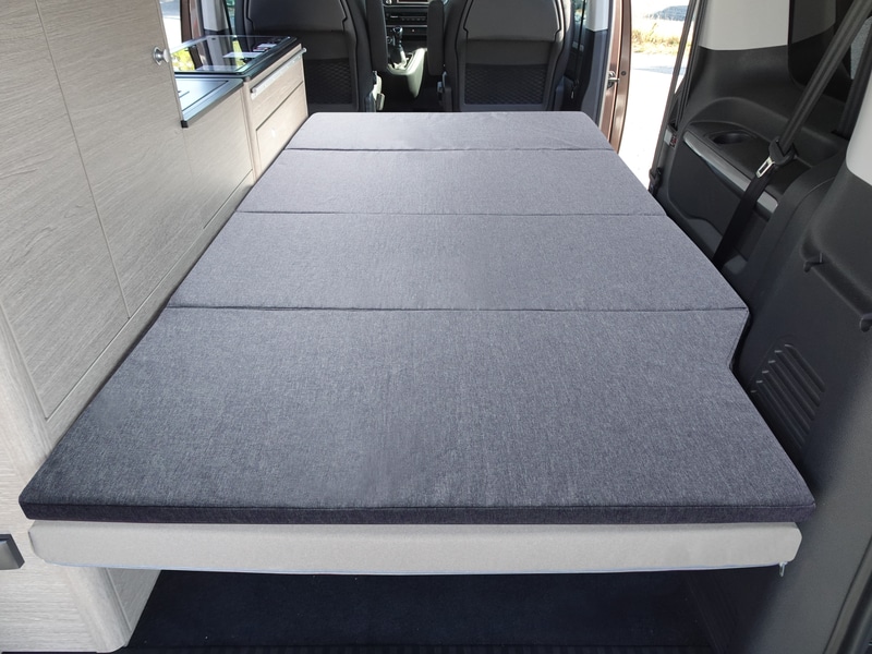 Foldable mattress topper for VW T5/T6/T6.1 California Beach - Image 6
