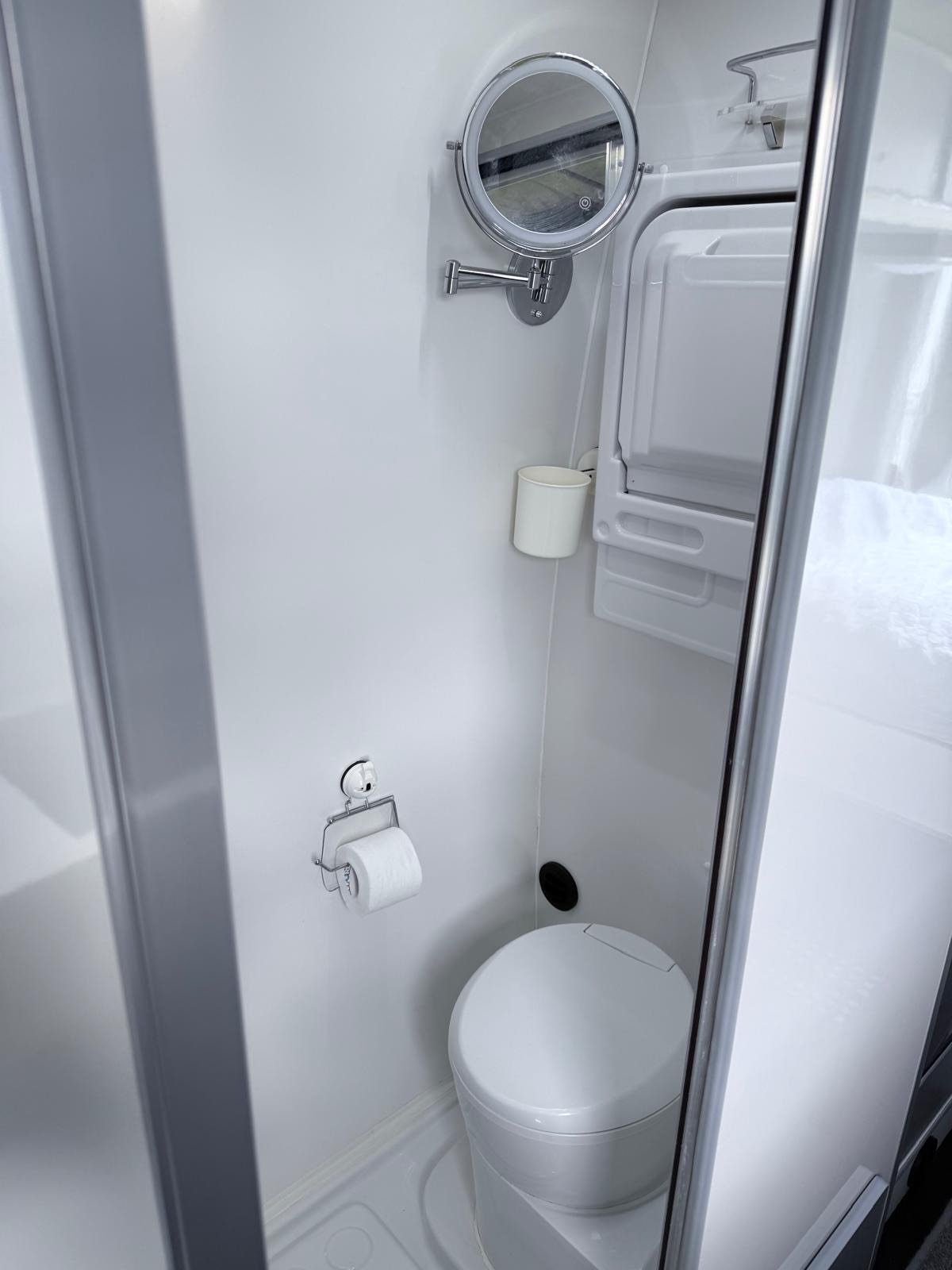 192 Mercedes Sprinter - Image 12
