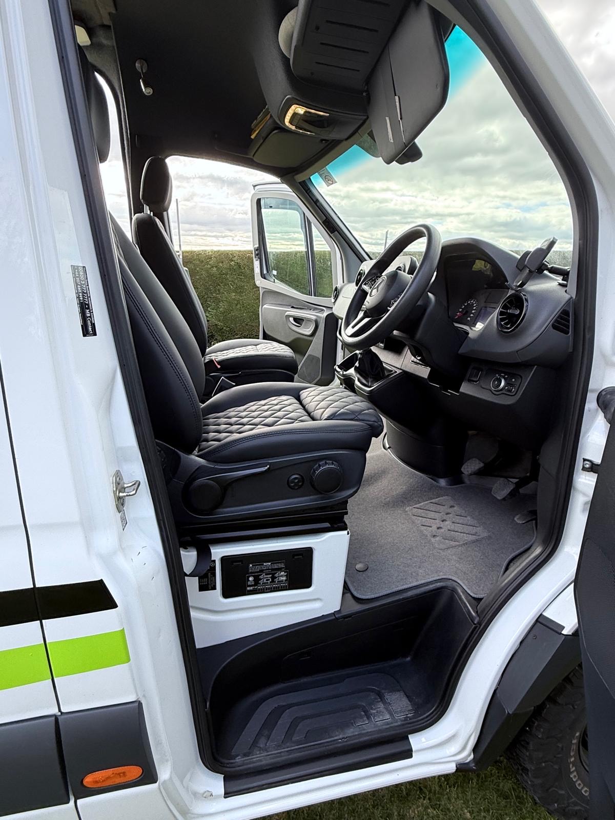 192 Mercedes Sprinter - Image 5